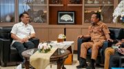 Gubernur Provinsi Sulsel, Andi Sudirman Sulaiman saat bersama Pelaksana Tugas (Plt) Direktur Jenderal Perimbangan Keuangan Kementerian Keuangan RI, Nufransa, di Kantor Direktorat Jenderal Perimbangan Keuangan, Jakarta, Senin 3 Agustus 2026.
